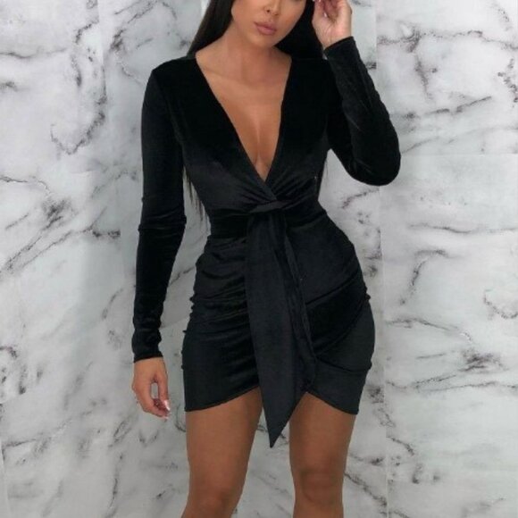 Femme Luxe Women's Meesha Black Velvet Tie Front Bodycon Mini Dress - L - Picture 1 of 7